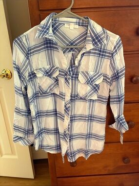 Women’s Blue Plaid Button-Up Shirt